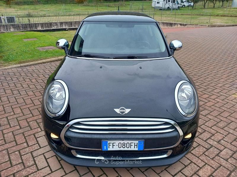 Usata Mini One Clubman Business 95 CV (69 kW) 2016 Nero Station wagon