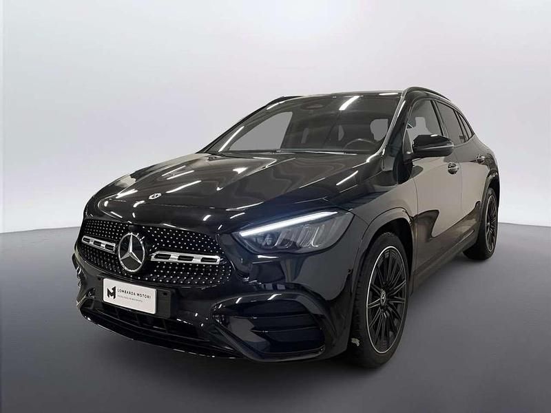 Usata Mercedes GLA200 AMG Line Premium Plus 150 CV (110 kW) 2023 Nero SUV