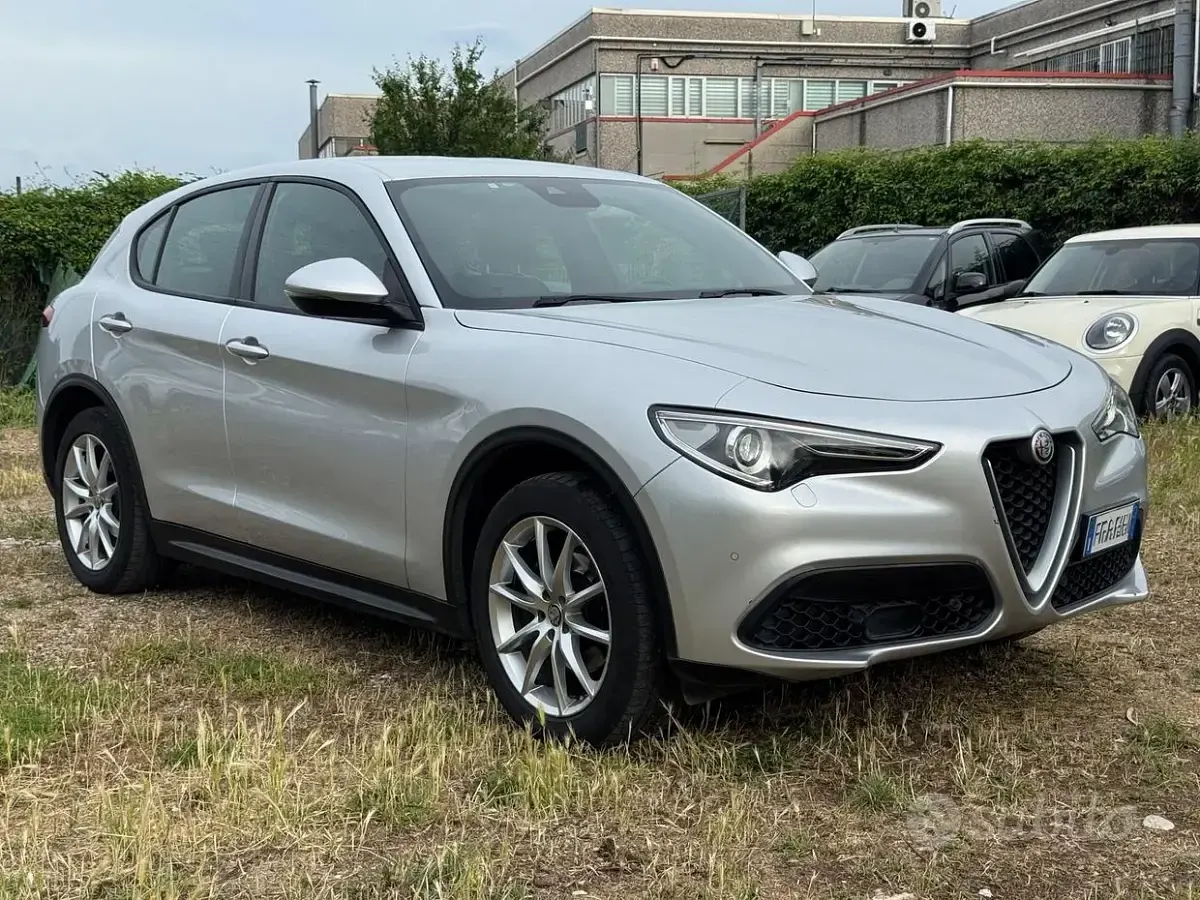 Usata Alfa Romeo Stelvio 210 CV (154 kW) 2019 Grigio SUV