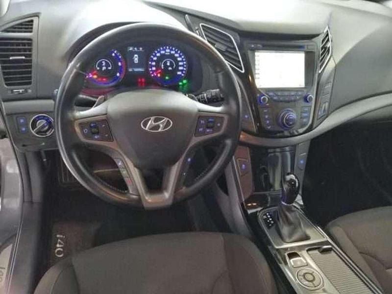Usata Hyundai i40 141 CV (103 kW) 2016 Grigio Station wagon