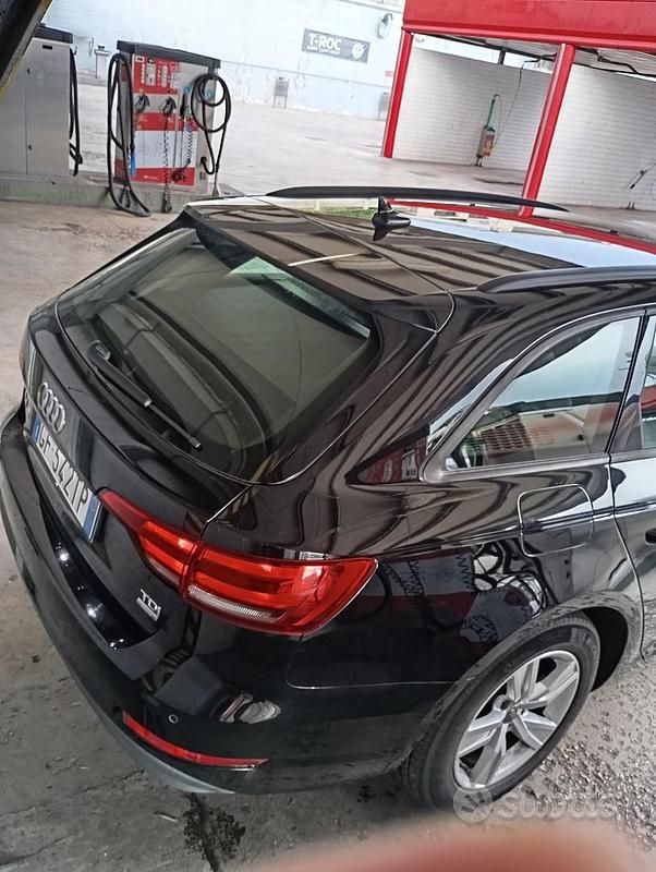 Usata Audi A4 150 CV (110 kW) 2018 Nero Station wagon