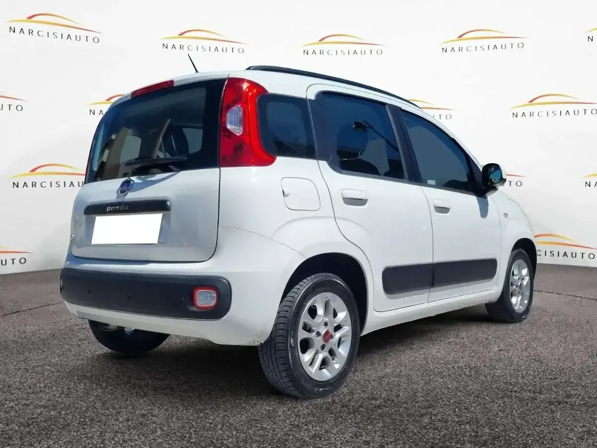 Usata Fiat Panda Lounge 95 CV (69 kW) 2017 Bianco Utilitaria