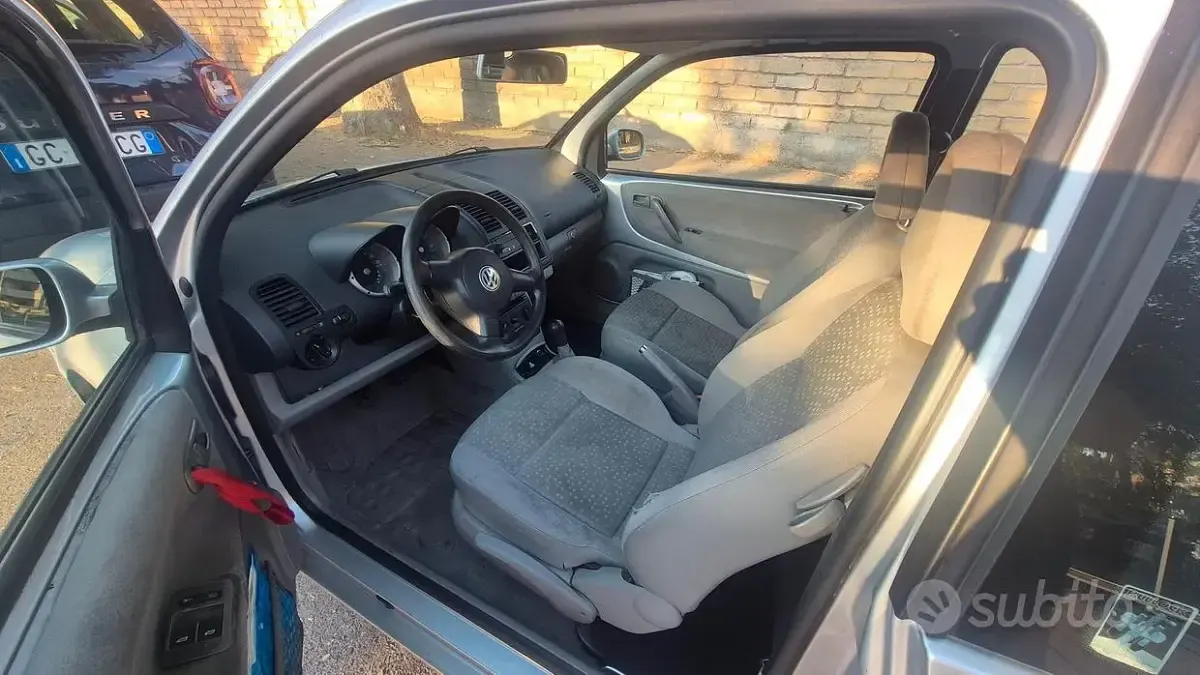 Usata VW Lupo 50 CV (36 kW) 2001 Grigio Utilitaria