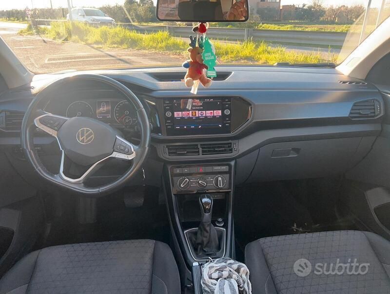 Usata VW T-Cross 95 CV (69 kW) 2020 Grigio SUV