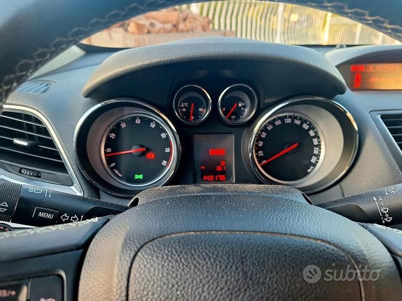 Usata Opel Mokka Cosmo 140 CV (102 kW) 2014 Nero SUV