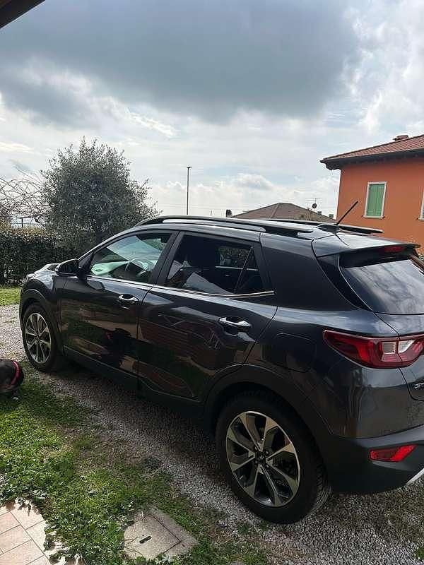 Usata Kia Stonic 110 CV (80 kW) 2018 Grigio SUV
