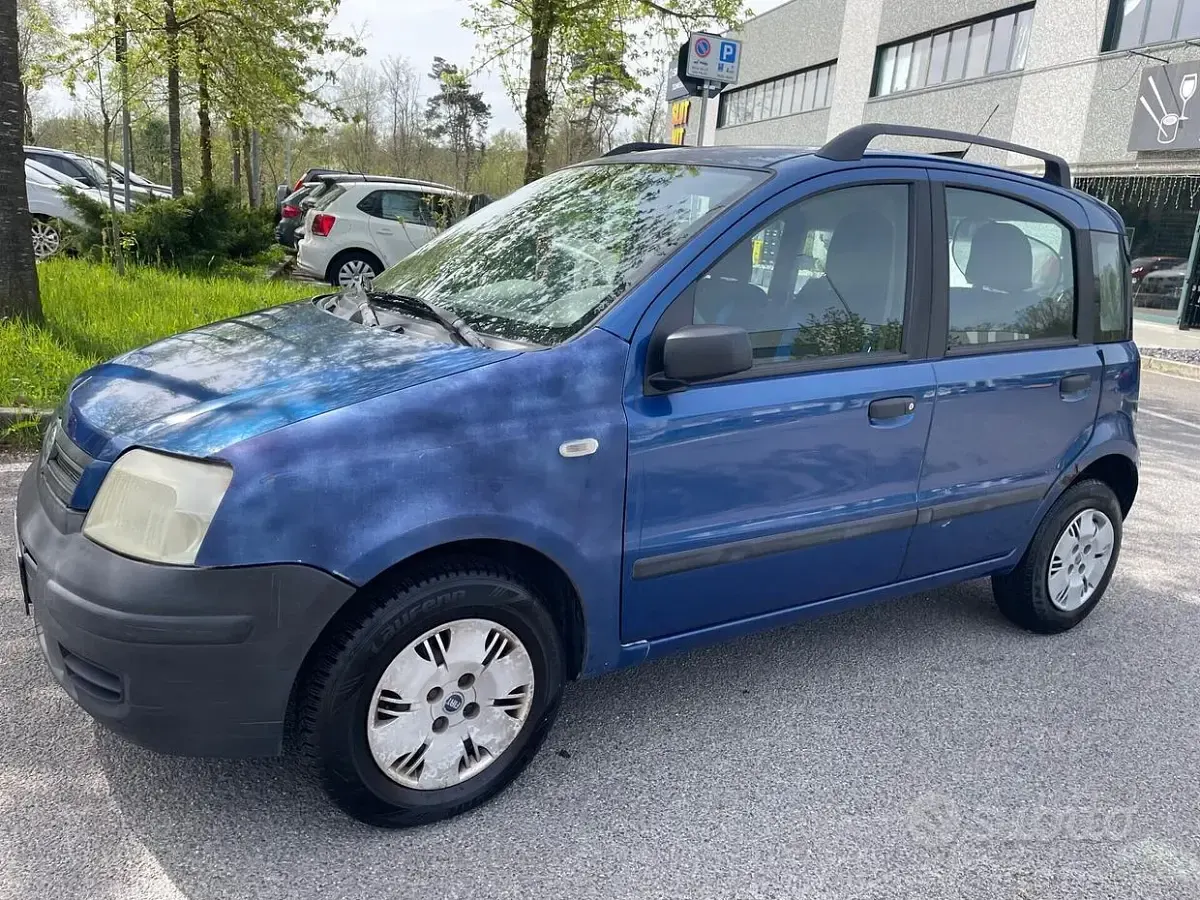 Usata Fiat Panda 69 CV (50 kW) 2006 Bluazzurro Utilitaria