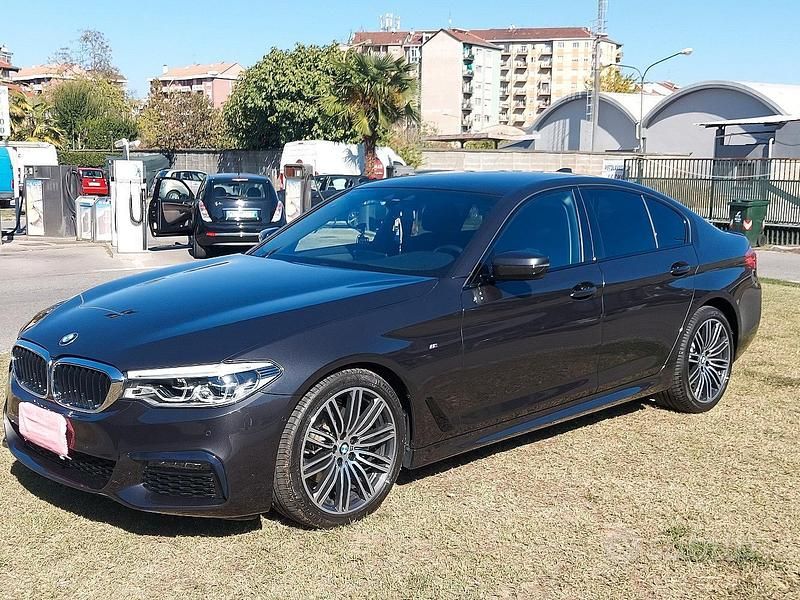 Nero Usata 2020 BMW 520 M Sport Tre volumi | 34.999 € (Cara) - Immagine 1/4