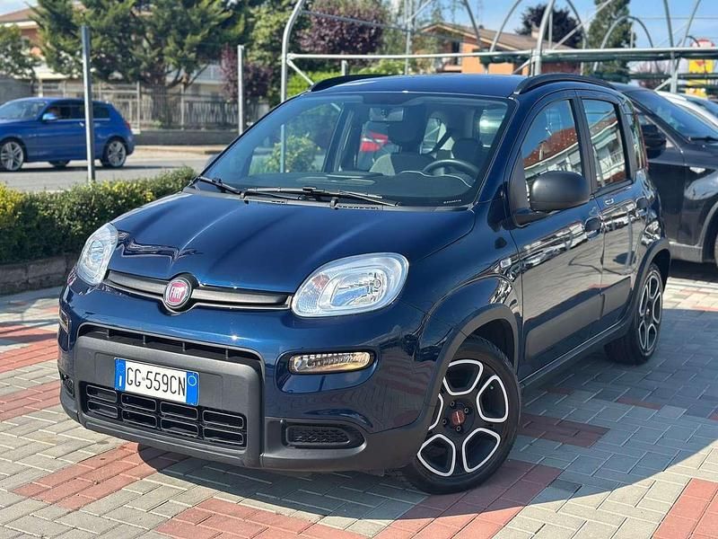 Usata Fiat Panda Sport 69 CV (50 kW) 2021 Blu/azzurro Berlina