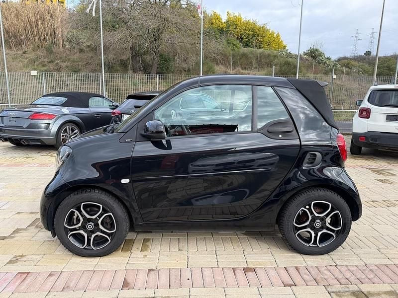 Usata Smart ForTwo Cabrio Prime 71 CV (52 kW) 2017 Nero Cabrio