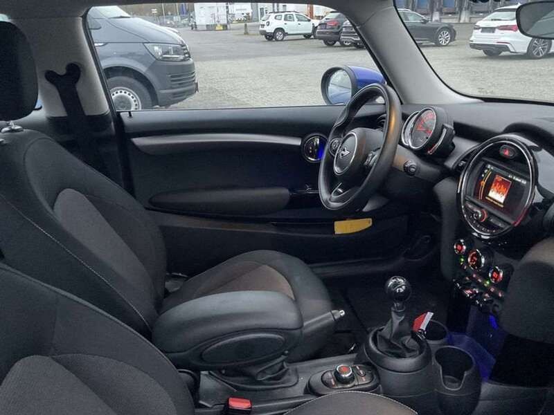 Usata Mini ONE 102 CV (75 kW) 2020 Blu Utilitaria
