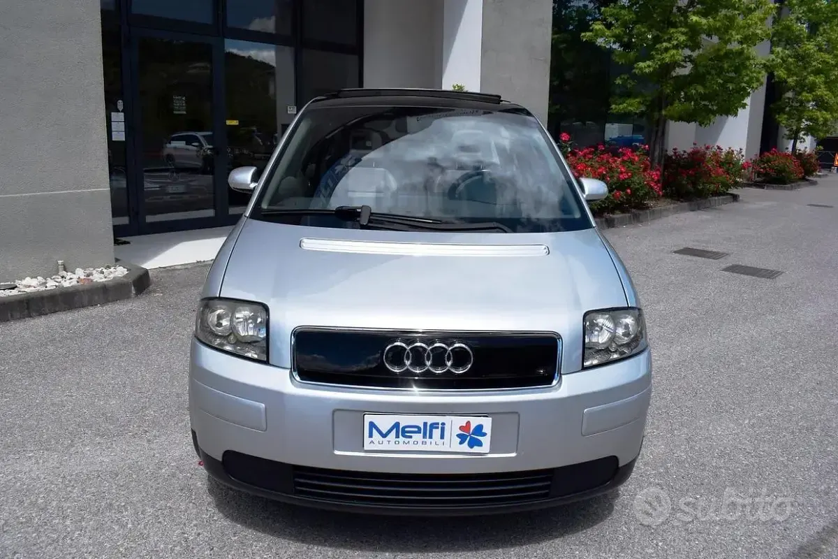 Usata Audi A2 75 CV (55 kW) 2001 Grigio Utilitaria