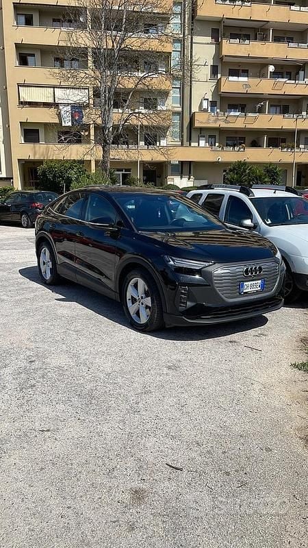 Nero Usata 2023 Audi Q4 Sportback e-tron Advanced SUV | 31.000 € (Buon prezzo) - Immagine 1/4