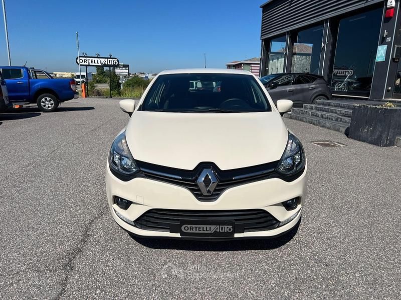 Usata Renault Clio IV Zen 75 CV (55 kW) 2017 Bianco Berlina