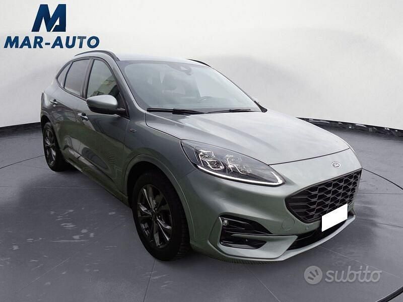 Usata Ford Kuga ST-Line X 120 CV (88 kW) 2022 Grigio SUV