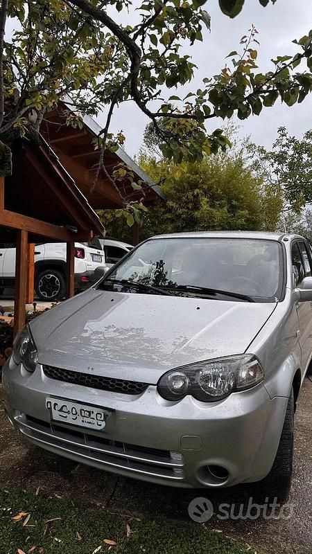 Grigio Usata 2002 Honda HR-V SUV | 2750 € (Buon prezzo) - Immagine 1/4
