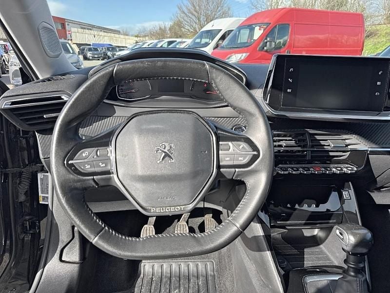 Usata Peugeot 2008 Allure 102 CV (75 kW) 2021 Nero SUV