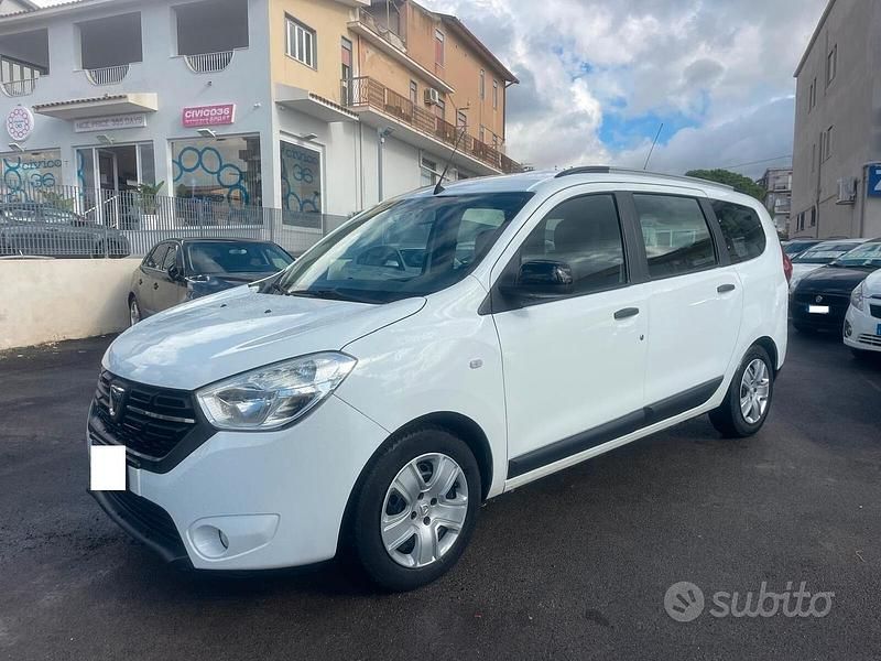 Usata Dacia Lodgy Comfort 116 CV (85 kW) 2021 Bianco Monovolume