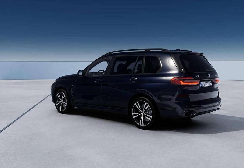 Nuova BMW X7 M Sport 340 CV (250 kW) 2026 Carbon black SUV