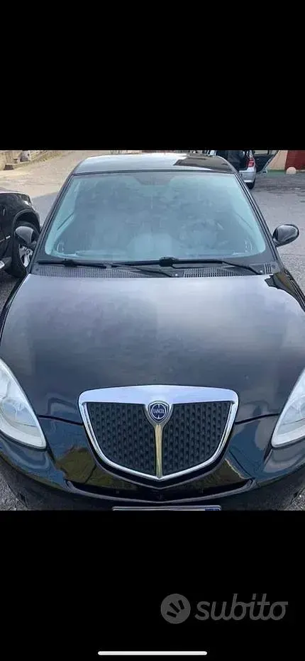 Usata Lancia Ypsilon 90 CV (66 kW) 2008 Nero Utilitaria