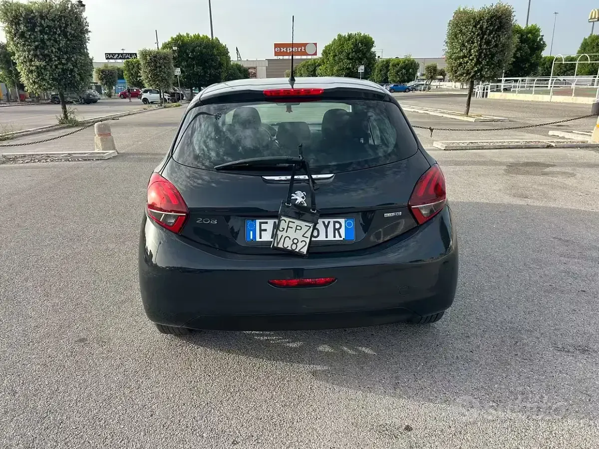 Usata Peugeot 208 Allure 75 CV (55 kW) 2016 Bluazzurro Utilitaria