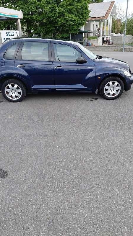 Usata Chrysler PT Cruiser Clasic 116 CV (85 kW) 2005 Blu Monovolume