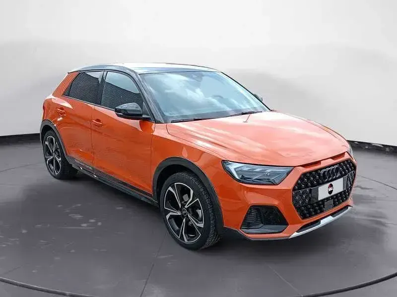 Usata Audi A1 Edition .1 150 CV (110 kW) 2021 Arancione SUV