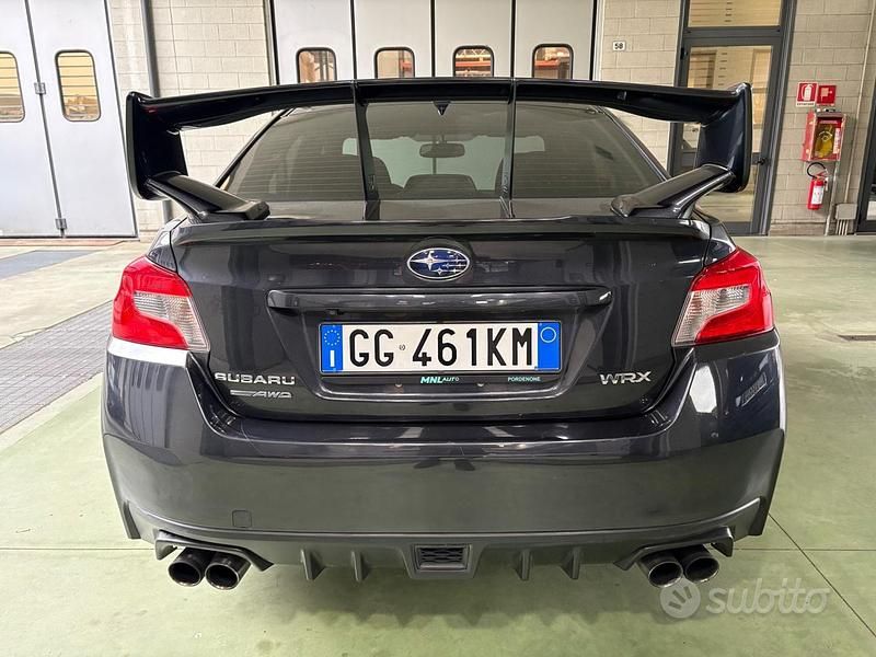 Usata Subaru WRX 300 CV (220 kW) 2016 Grigio Berlina