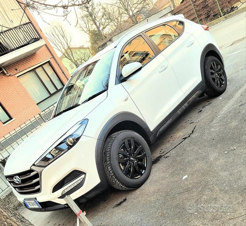 Usata 2017 Hyundai Tucson Classic SUV | 14.200 € (Buon prezzo) - Immagine 1/4