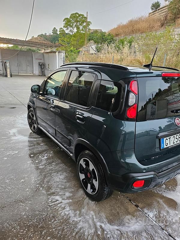 Usata Fiat Panda Cross Cross 2024 Verde Utilitaria