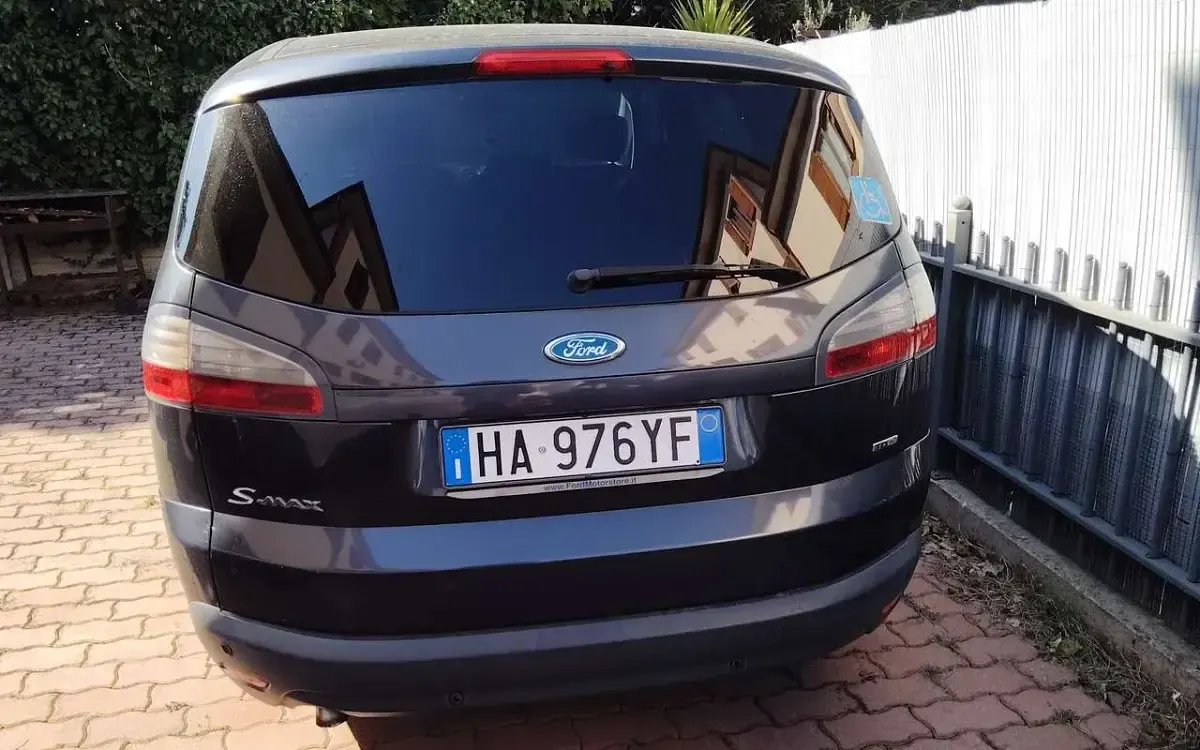 Usata Ford S-MAX Titanium 129 CV (94 kW) 2007 Monovolume