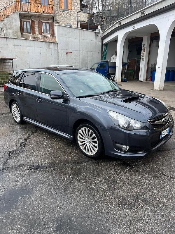 Usata Subaru Legacy 150 CV (110 kW) 2011 Station wagon