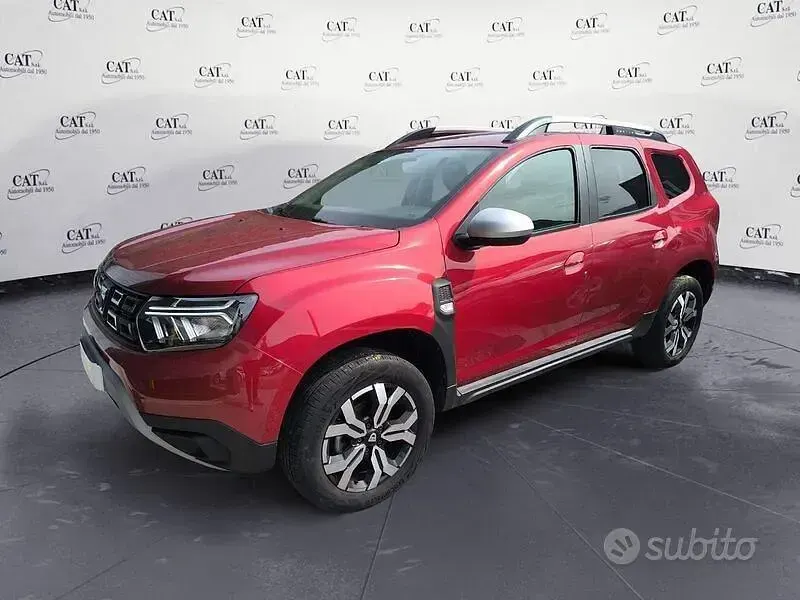 Usata Dacia Duster Prestige 101 CV (74 kW) 2022 Rosso SUV