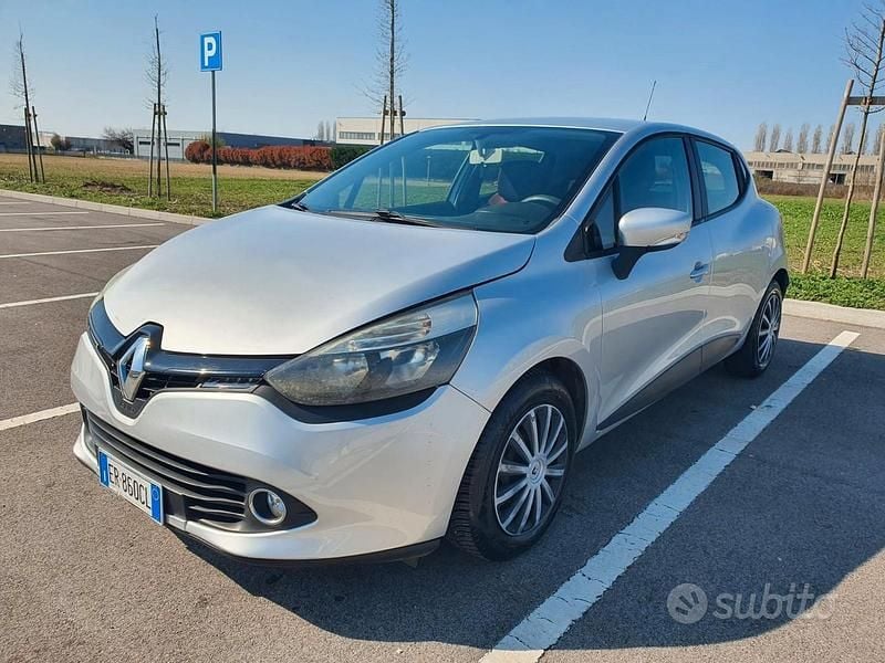 Usata Renault Clio IV 75 CV (55 kW) 2012 Berlina