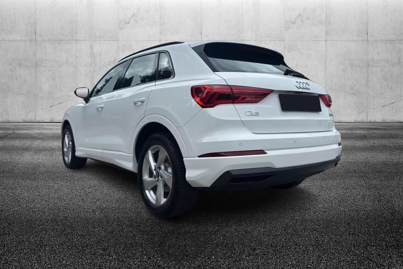 Usata Audi Q3 Advanced 150 CV (110 kW) 2022 Bianco metallizzato SUV