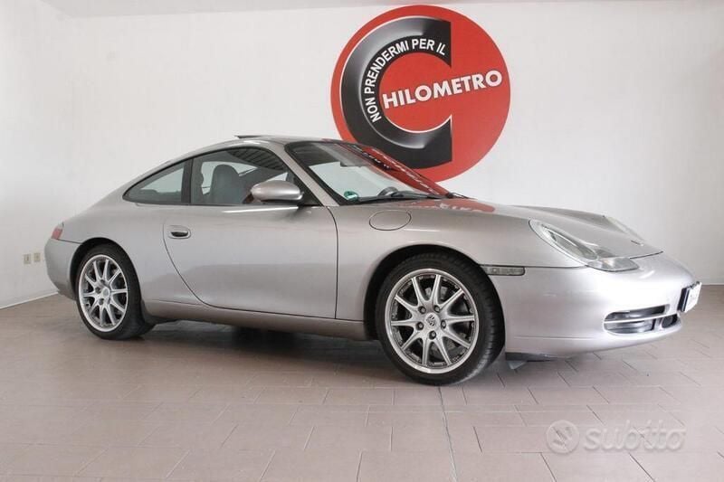 Usata Porsche 911 Carrera 300 CV (220 kW) 2001 Grigio Coupé