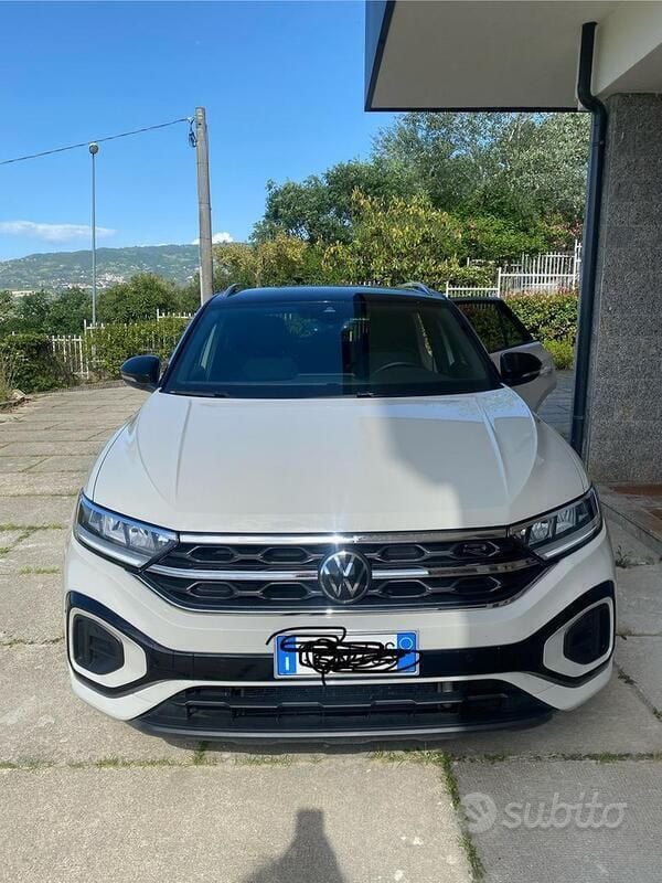 Bianco Usata 2023 VW T-Roc R-line SUV | 23.800 € (Ottimo prezzo) - Immagine 1/4