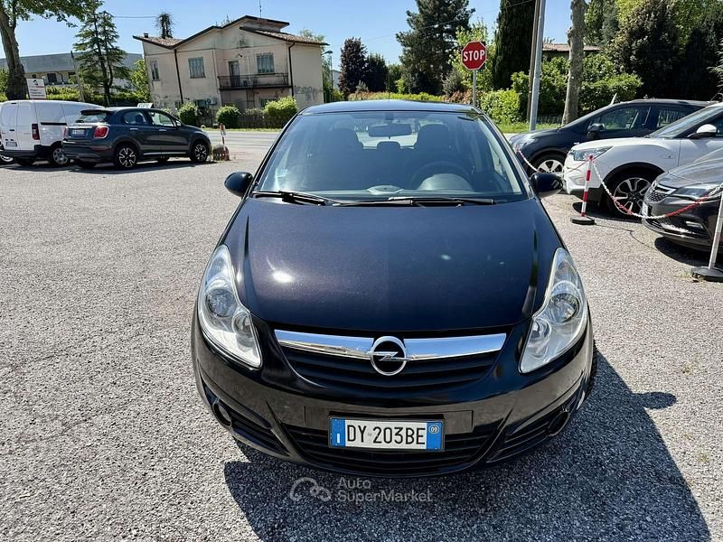 Usata Opel Corsa 80 CV (58 kW) 2009 Nero Berlina