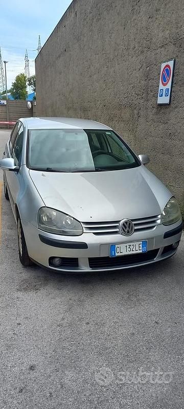 Grigio Usata 2003 VW Golf IV Due volumi | 1200 € - Immagine 1/4