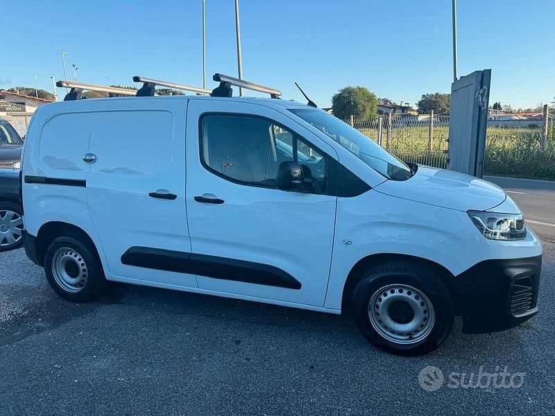 Usata Citroën Berlingo Live 75 CV (55 kW) 2019 Bianco Monovolume