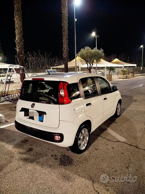 Usata Fiat Panda Easy 69 CV (50 kW) 2016 Bianco Utilitaria