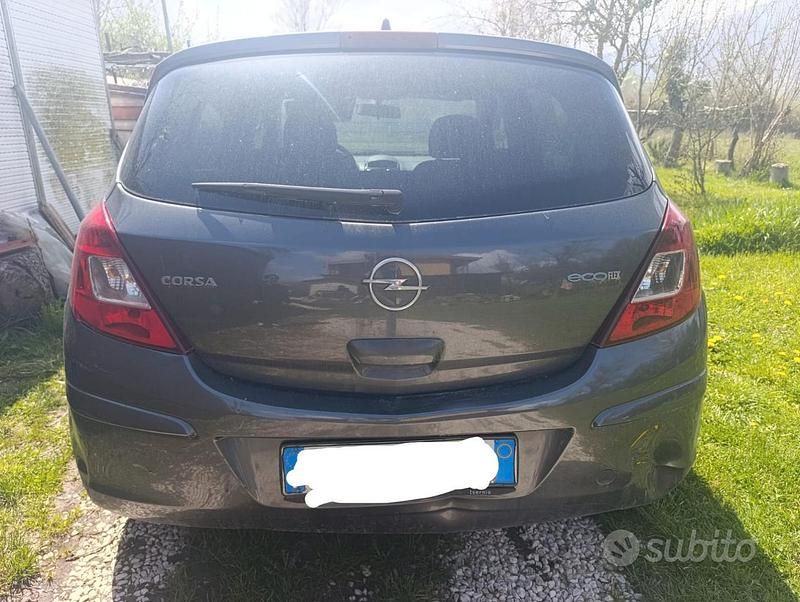 Usata Opel Corsa 75 CV (55 kW) 2010 Grigio Utilitaria