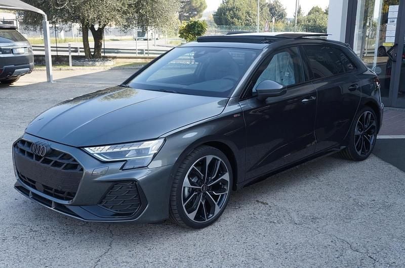 Grigio Nuova 2025 Audi A3 e-tron Due volumi | 42.950 € (Buon prezzo) - Immagine 1/4