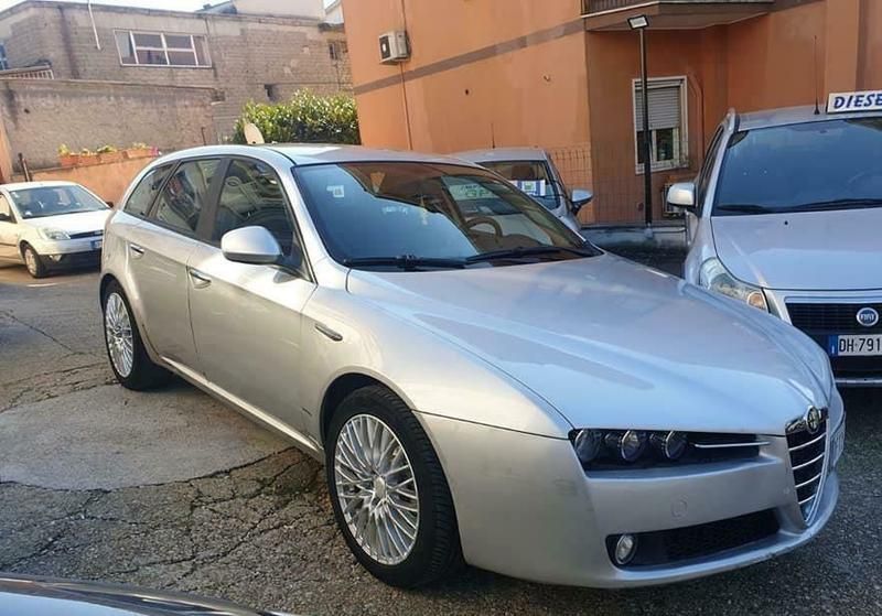 Venduto Alfa Romeo 159 1.9 jtdm 16v sw auto usate in vendita