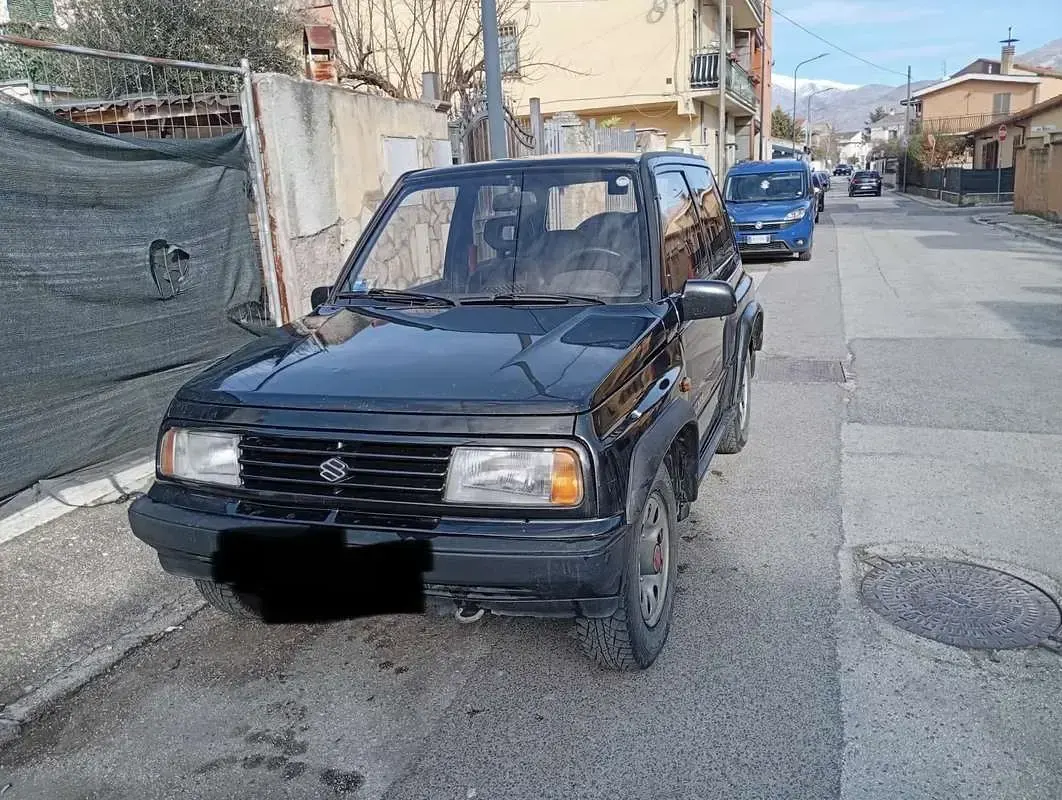 Usata Suzuki Vitara 79 CV (58 kW) 1992 Nero SUV