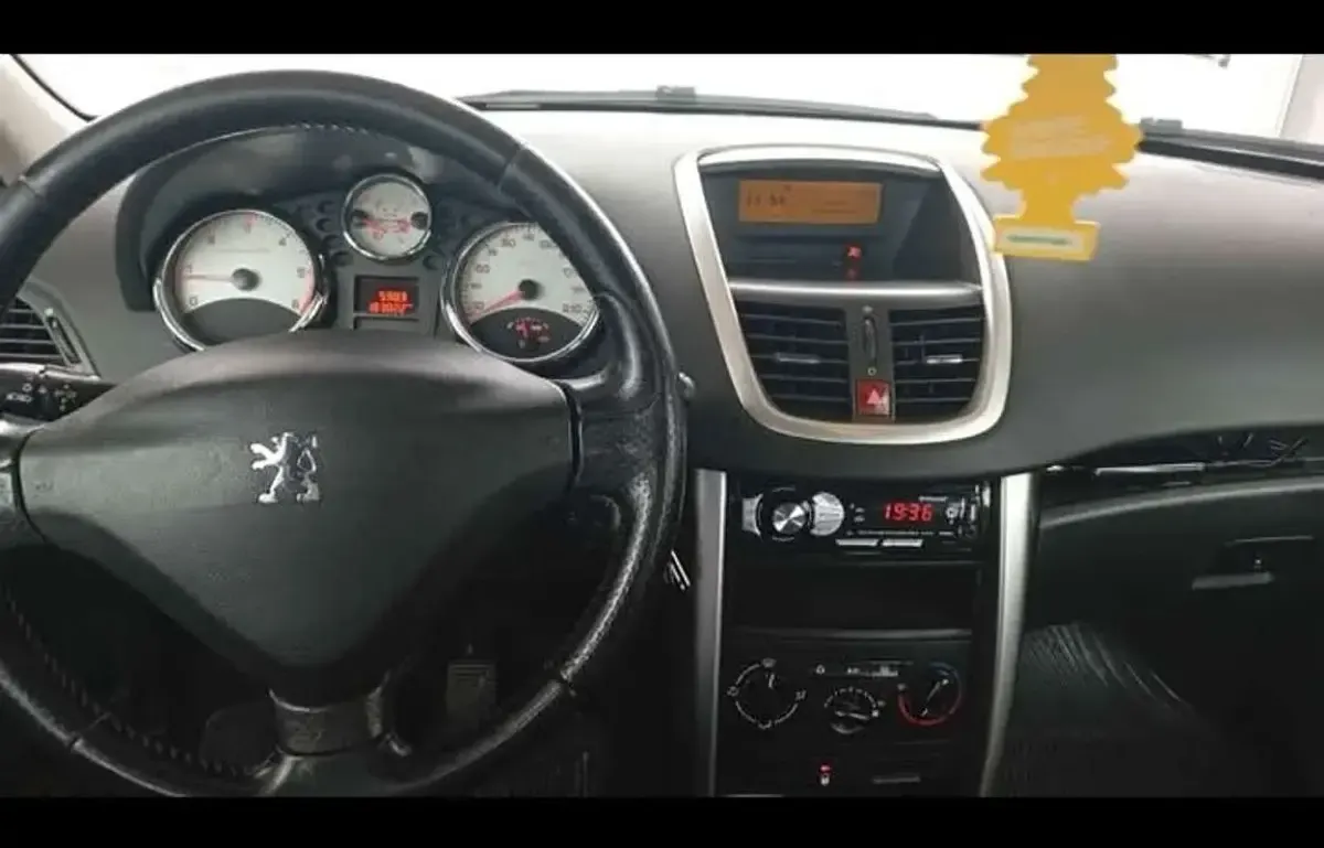 Usata Peugeot 207 90 CV (66 kW) 2007 Berlina