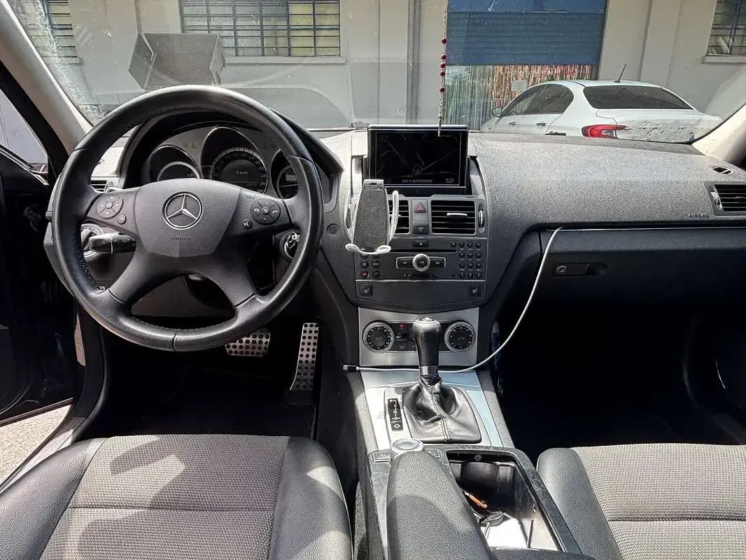Usata Mercedes E220 Avantgarde 170 CV (125 kW) 2010 Nero Station wagon