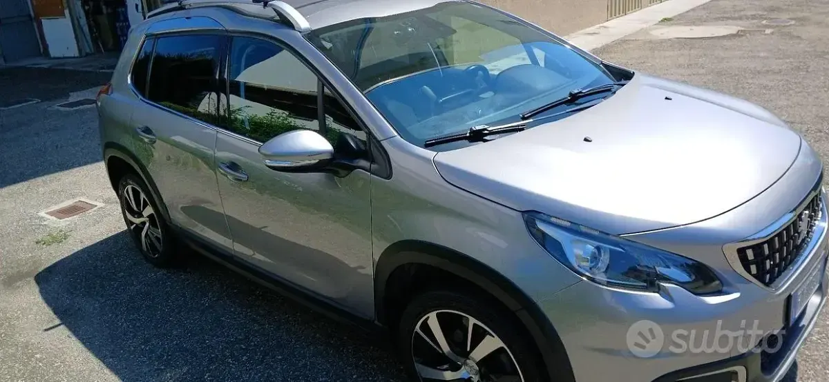 Usata Peugeot 2008 Allure 99 CV (72 kW) 2018 Grigio SUV