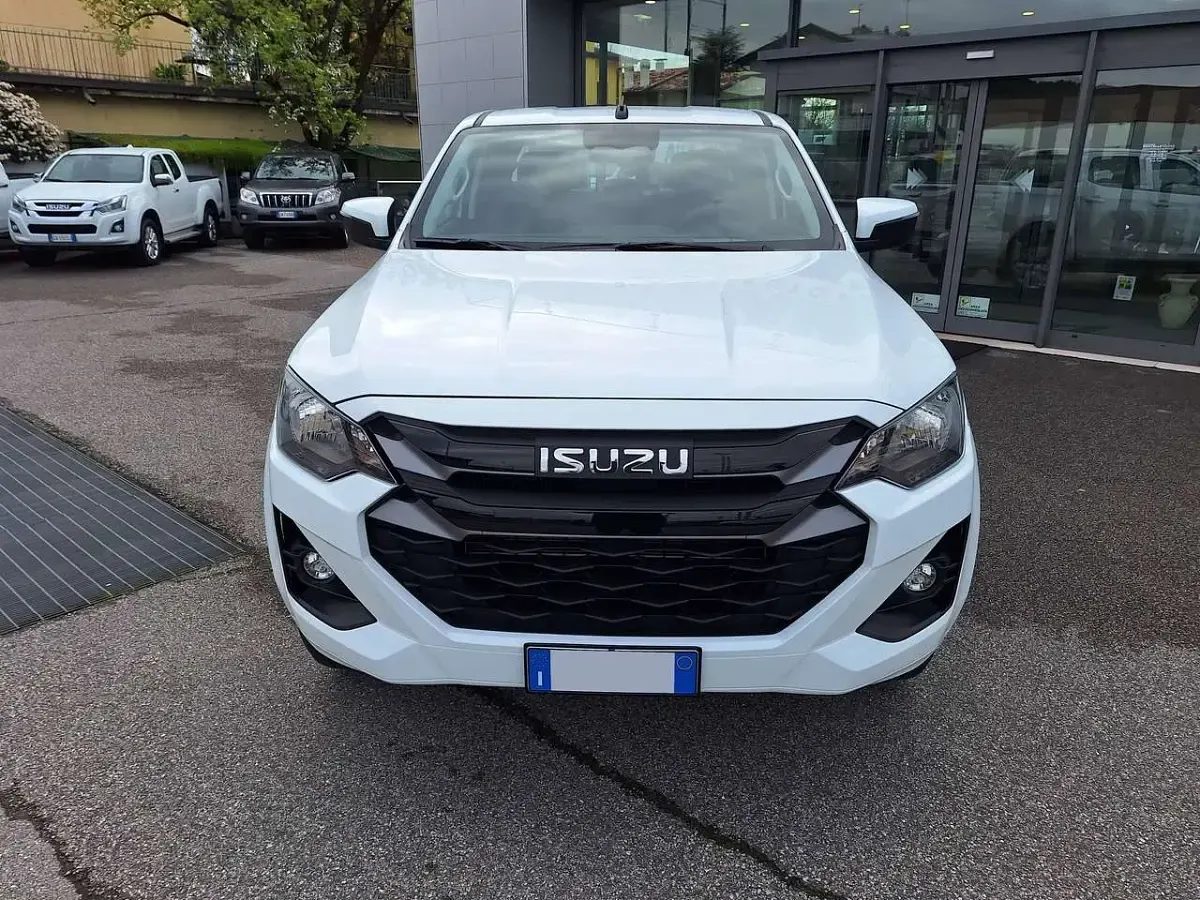 Usata Isuzu D-Max 163 CV (119 kW) 2026 Bianco Pick-up