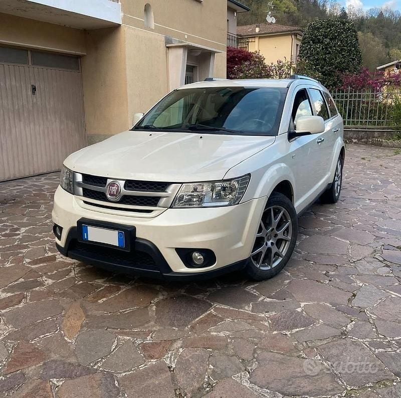 Usata Fiat Freemont 170 CV (125 kW) 2012 Bianco SUV